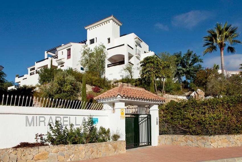Luxury apartment set in Doña Julia Golf Course Casares Exterior foto